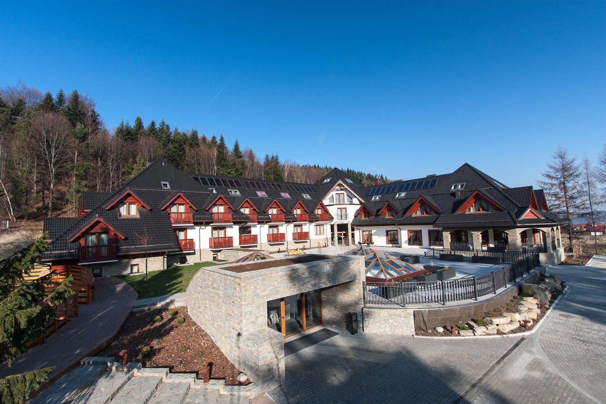 Hotel & Spa Czarny Gron Rzyki Exterior photo